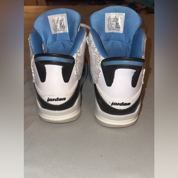 Jordan Dub Zero Legend Blue Sneakers with Black Accents - Picture 7 of 10